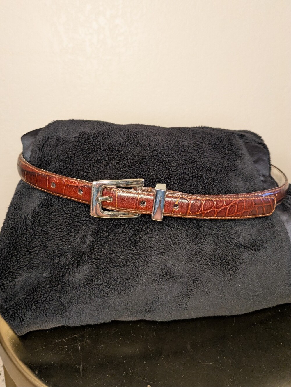 Kenneth Cole NY Italian Calfskin Alligator/Croc-Embossed Leather Skinny Belt